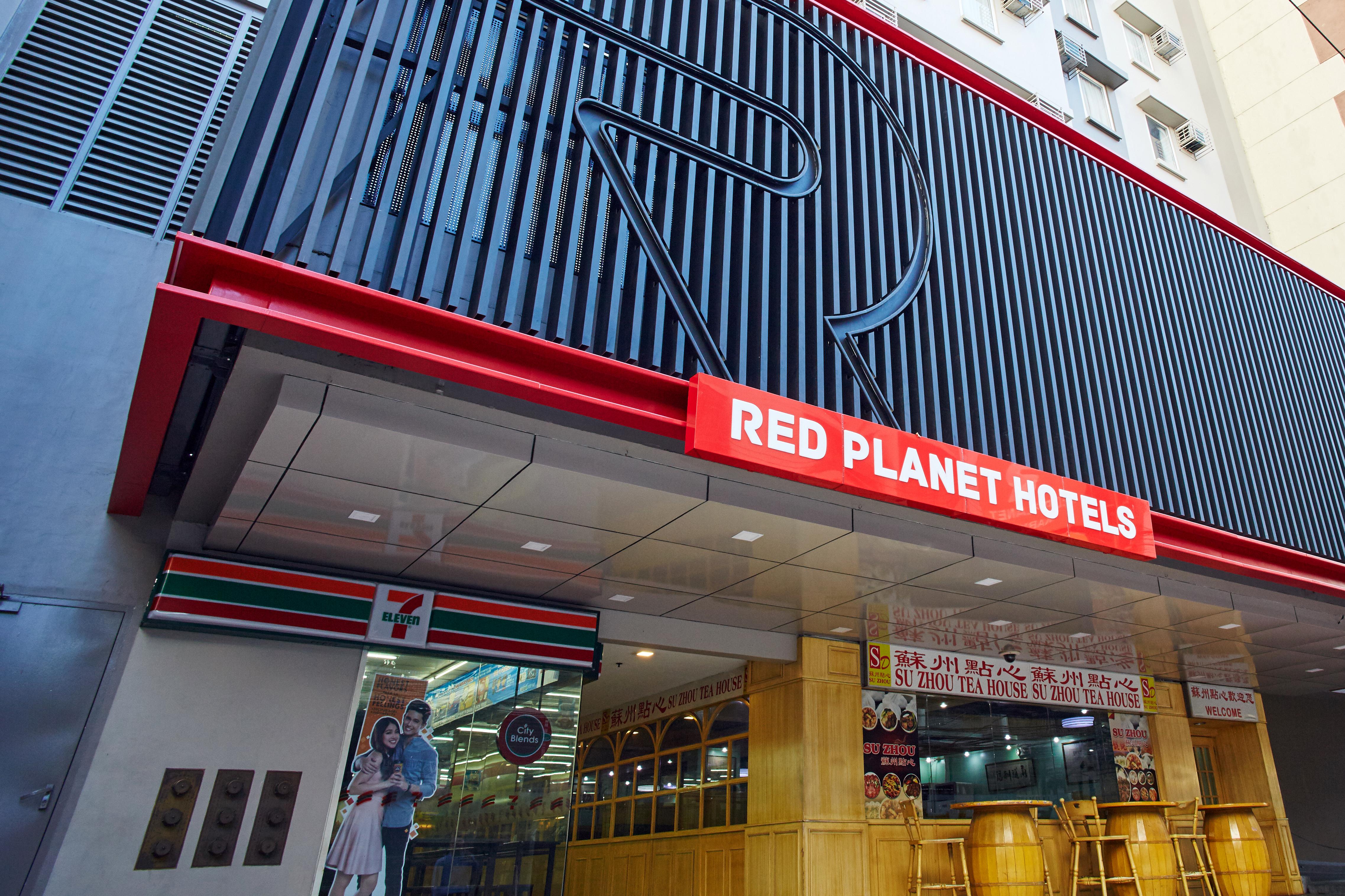 Red Planet Manila Malate Mabini Hotel Exterior foto