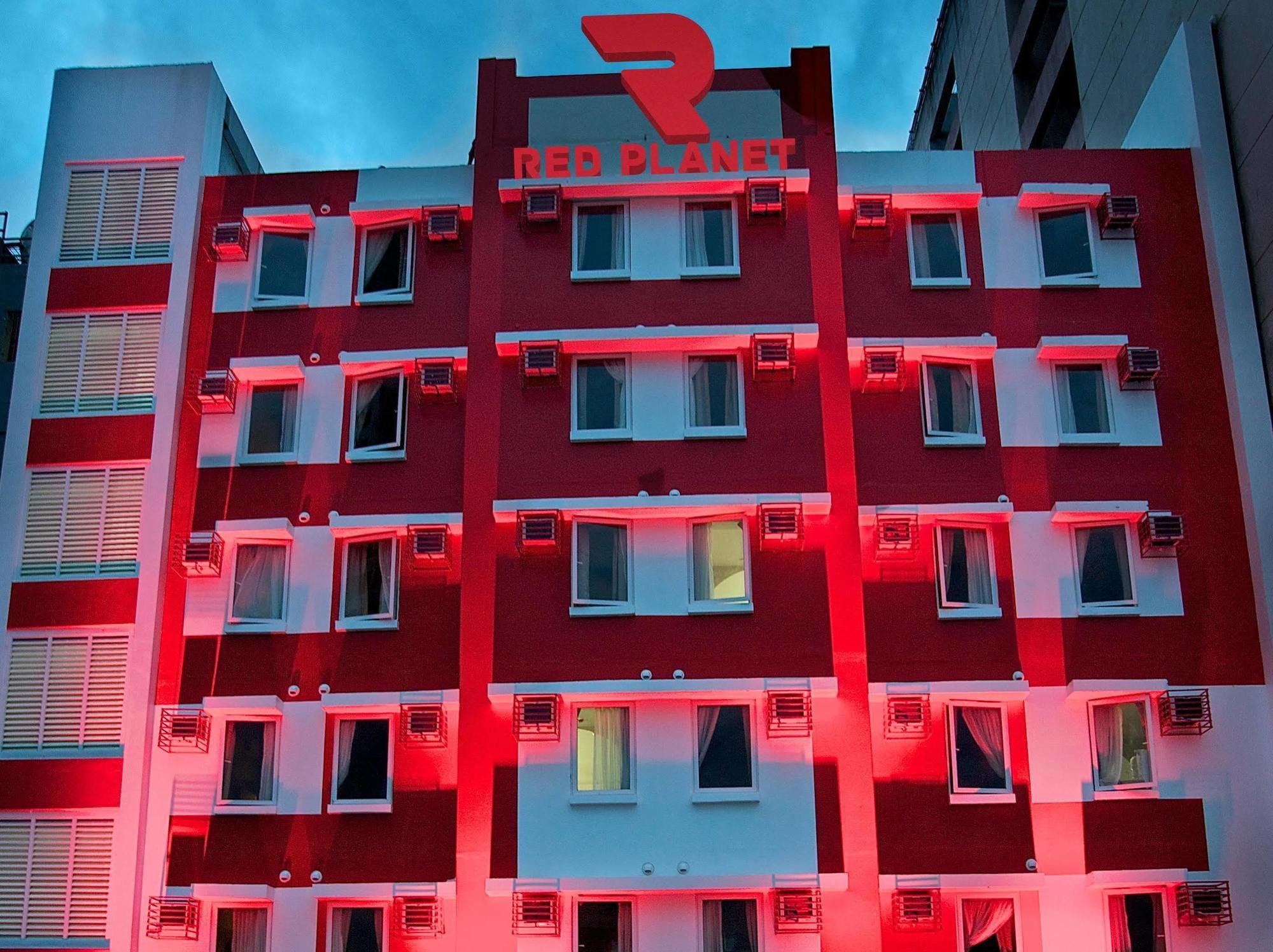 Red Planet Manila Malate Mabini Hotel Exterior foto